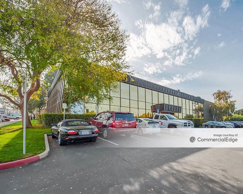 700 & 800 South Claremont Street