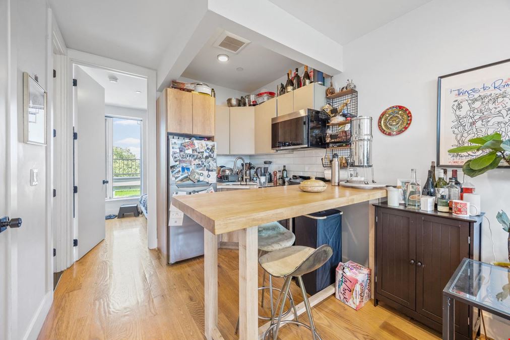 305 Sumpter St
