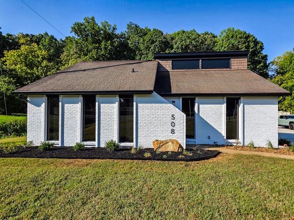 Preview of Office space for Rent at 508 Scarboro Ln