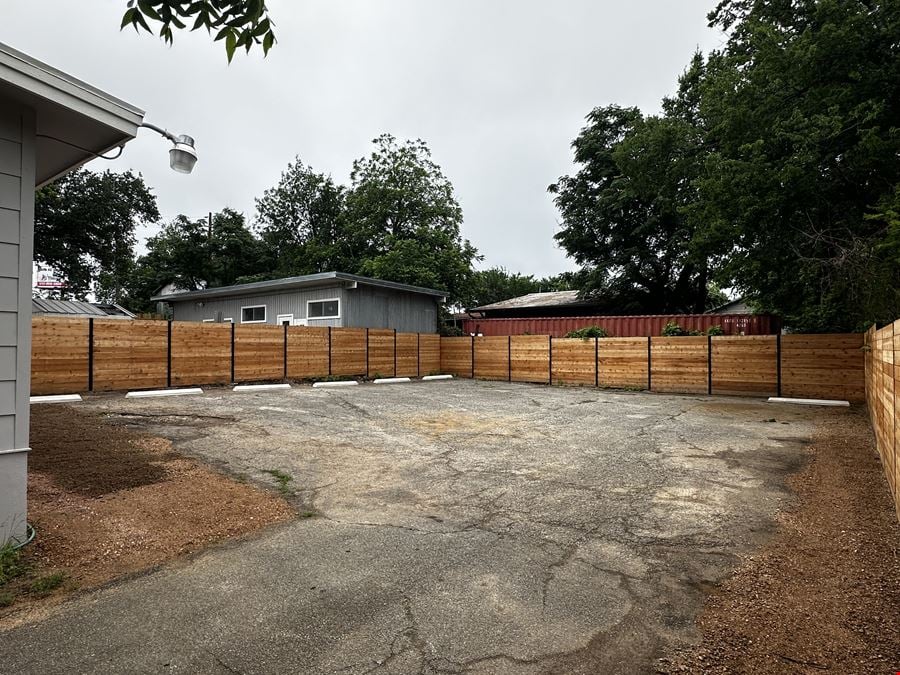 2118 Oxford Ave