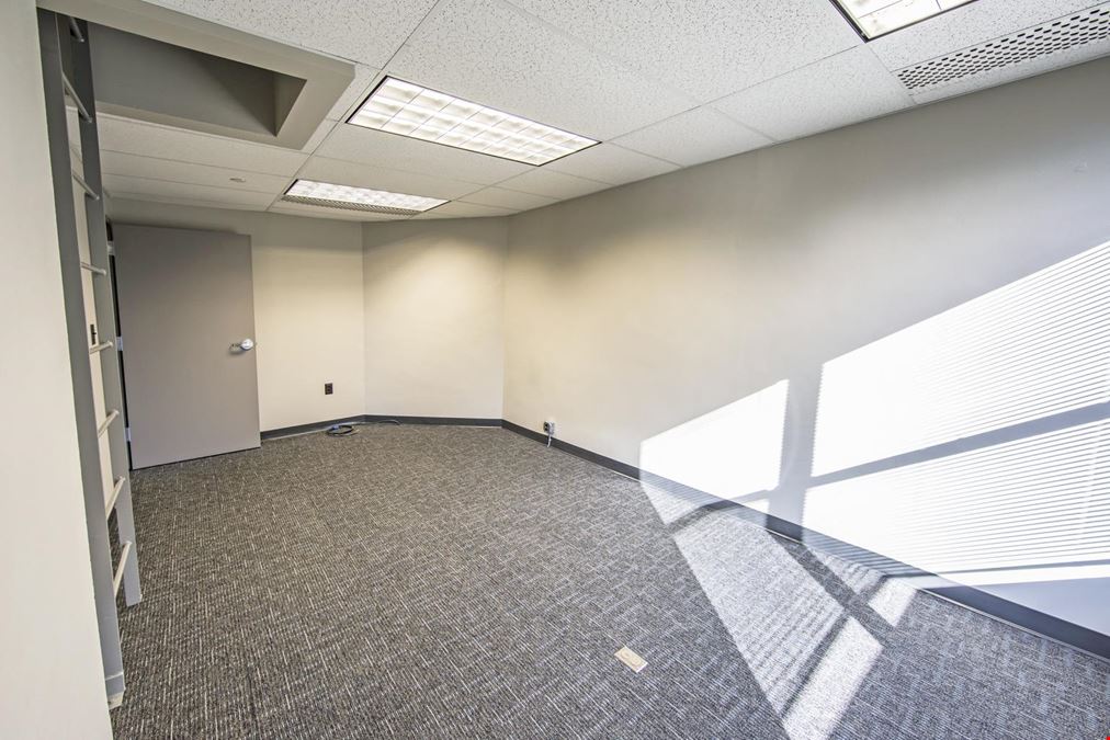 Investment Property: 6,886 SF Building Renovated for Office/Retail