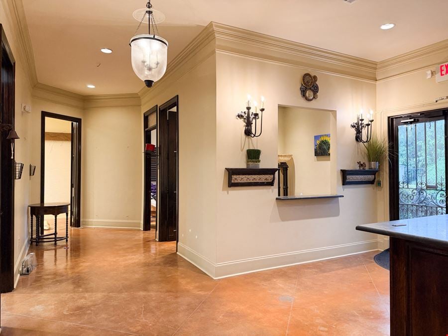 Former Dermatology Clinic Near LSU
