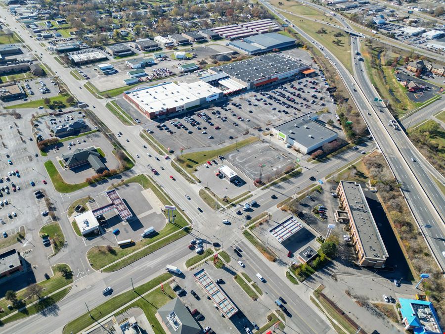 13 & Little Mack Shopping Center
