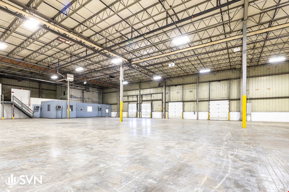 76,320 SF Industrial Warehouse For Lease