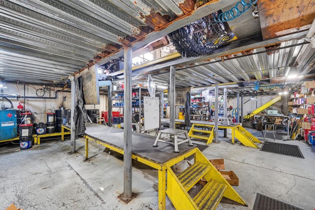 Investment Opportunity – NNN Lube & Oil Center | West Valley City, UT