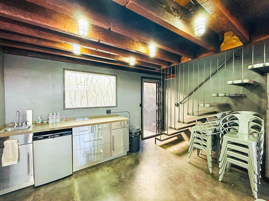 953 Chung King Rd