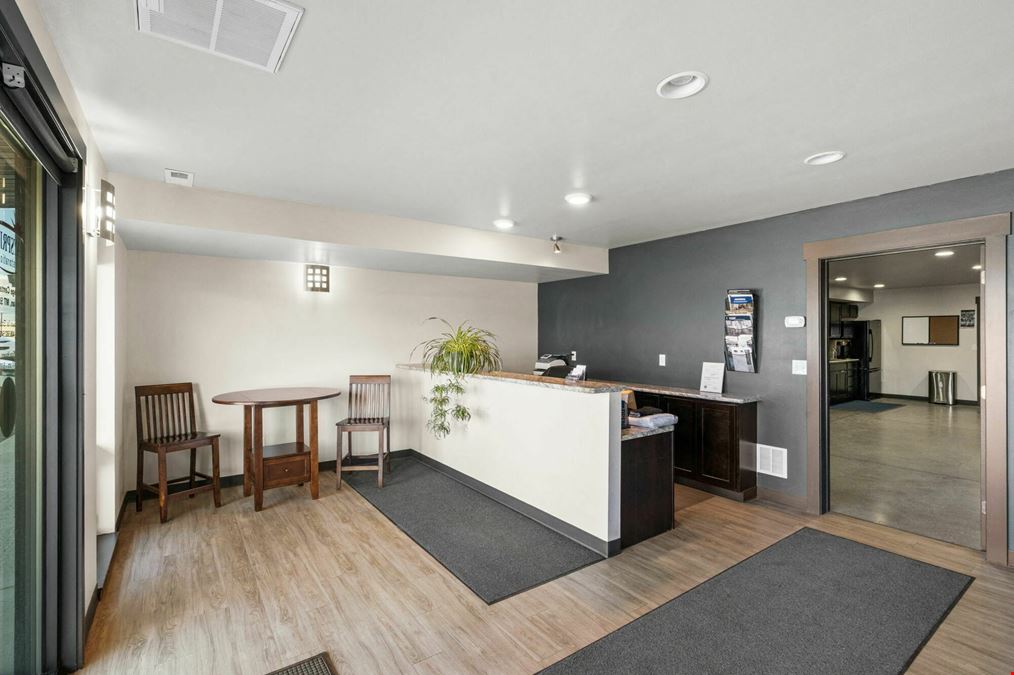 146 Village Center Ln