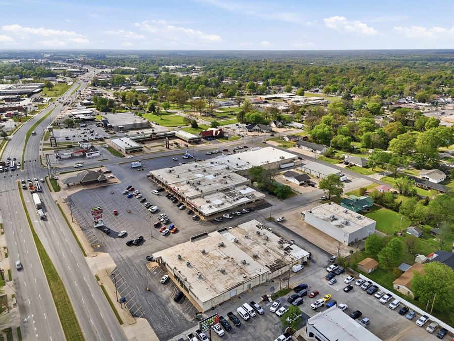 Highland Park Shopping Center