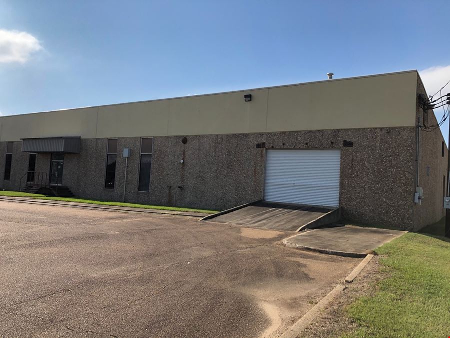 545 Ford Ave - Functional Warehouse/Distribution Space