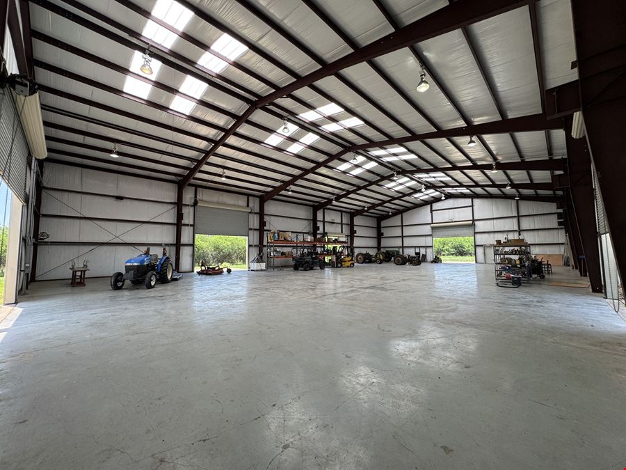 Crane-Ready Warehouse & Office Space on 19.25 Acres