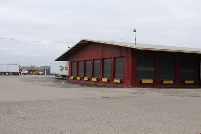 Preview of Industrial space for Rent at 4175 Central St