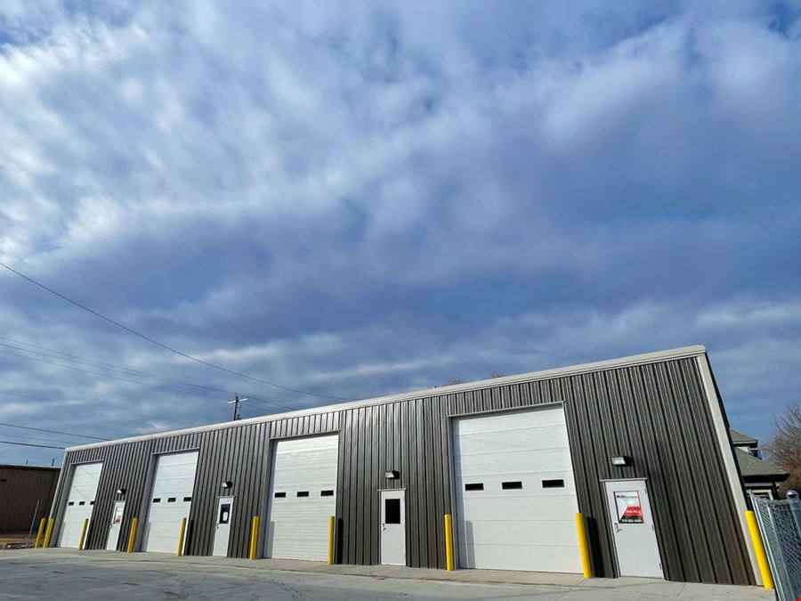 1547 S Topeka