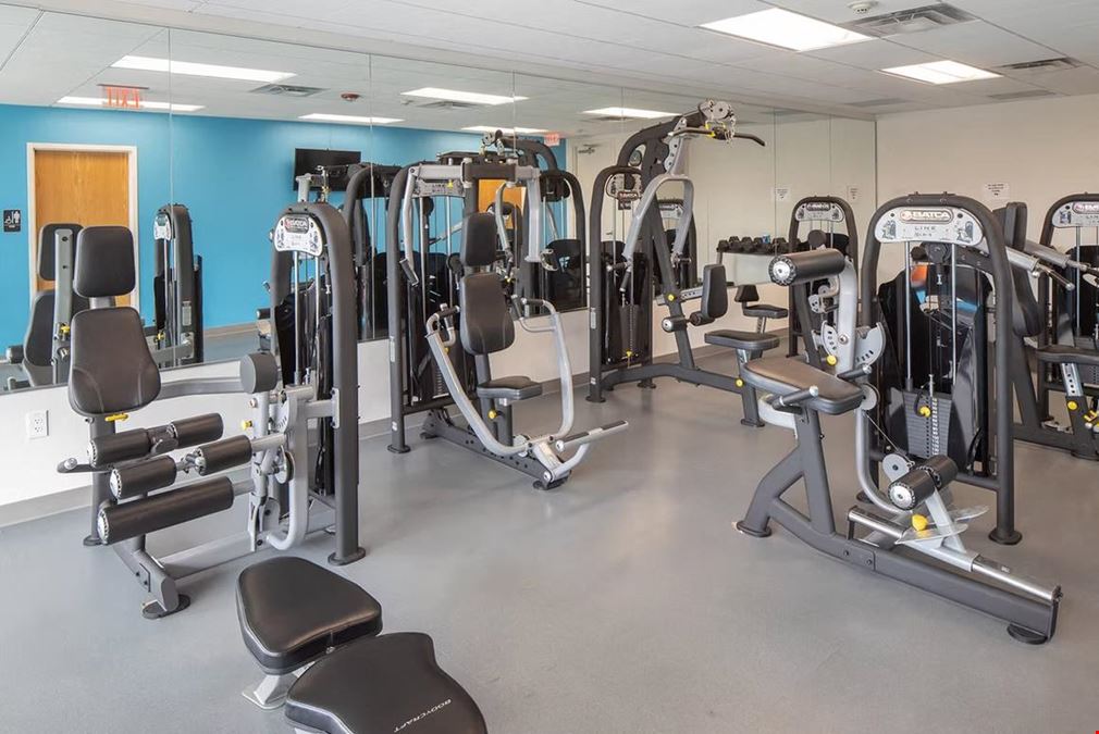 5428 SF Suite B110 Professional and Medical Office Space
