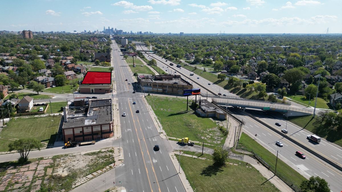 8422-8434 Grand River Ave