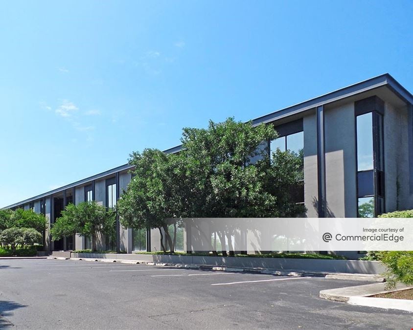 Centerview Crossing Office Park - Sabine Building