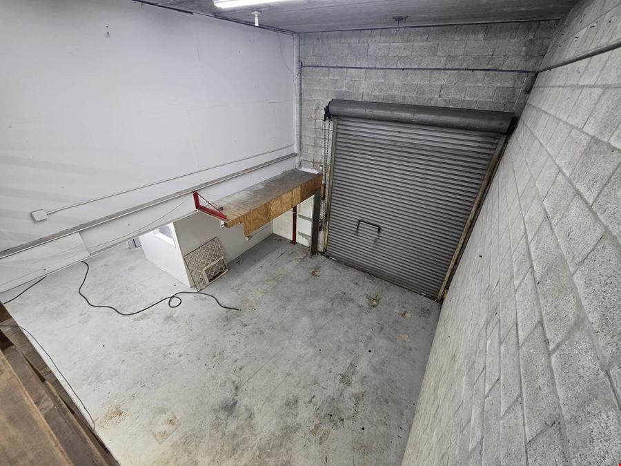 DOUBLE UNIT - Office/Warehouse/Industrial