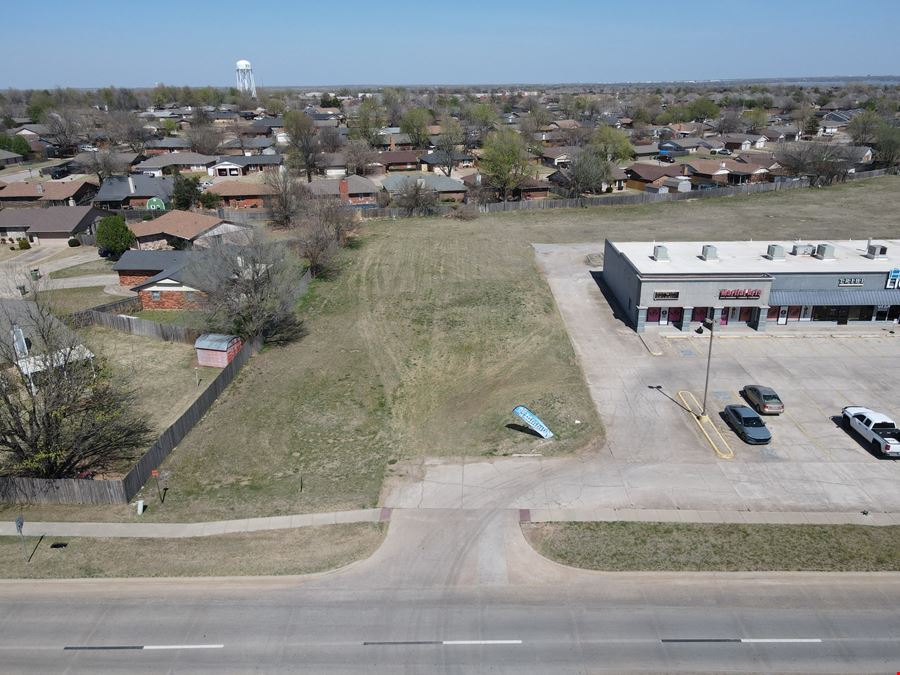 1225 East Vandament Avenue