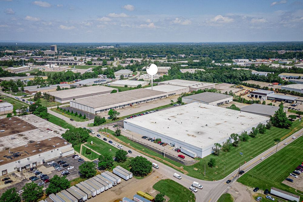 Bluegrass Park - Bunsen Distribution Center for Lease