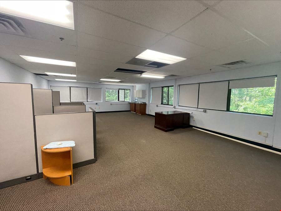 ±550 – 5,290 SF Professional & Medical Office