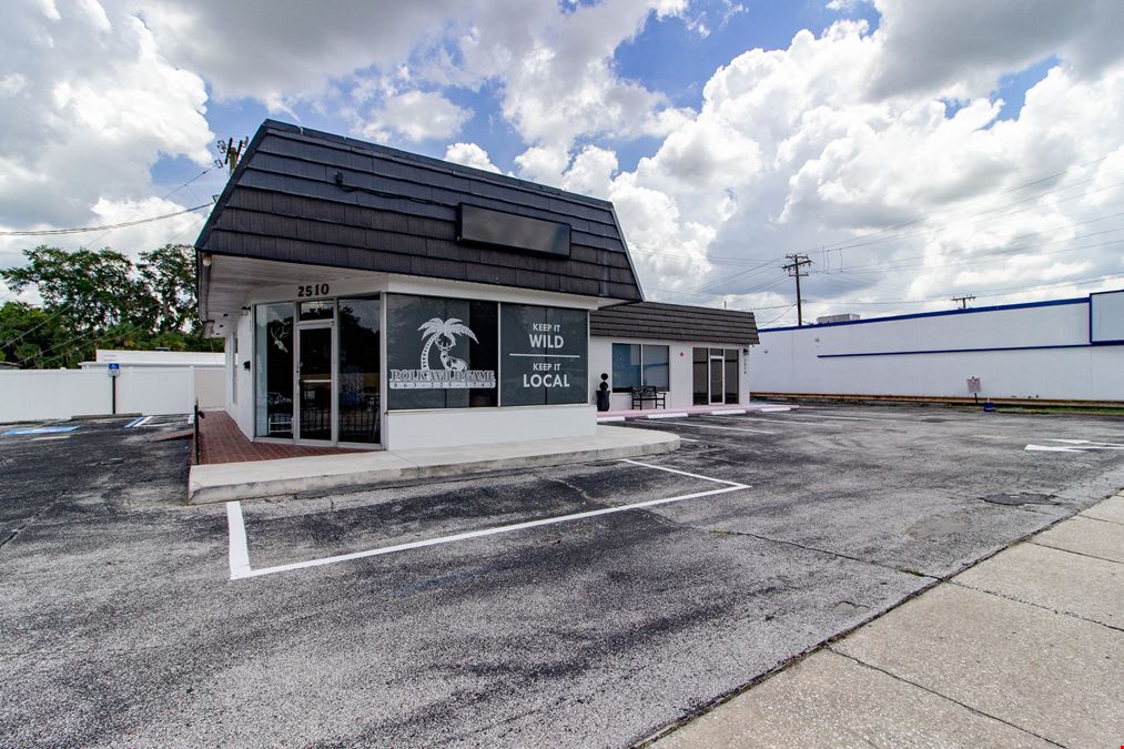 Prime Retail / Office Near Southgate Publix