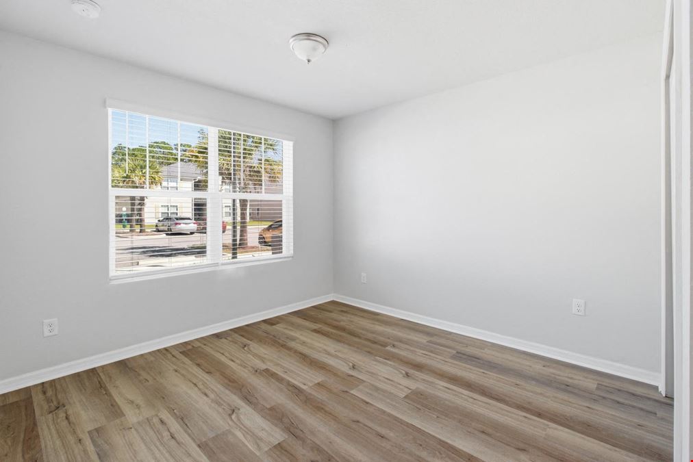 7368 Mailes Ct Units 101,102,201,202