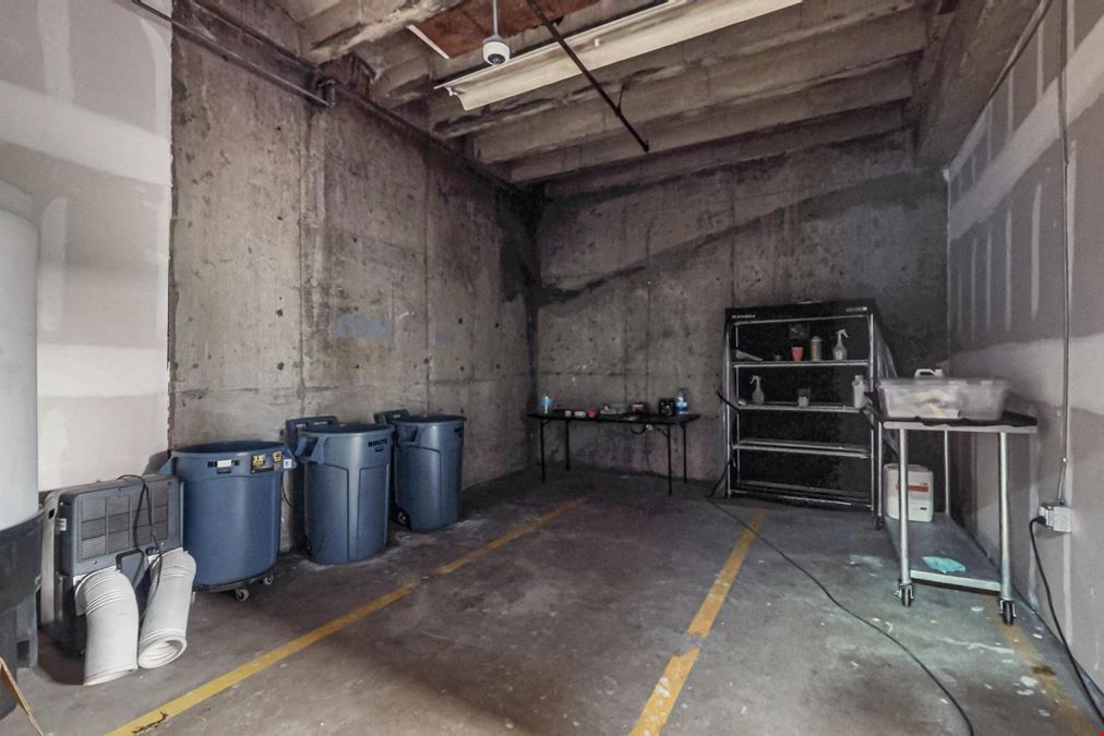 TWO SUITE WAREHOUSE WITH MEGA ELECTRICITY