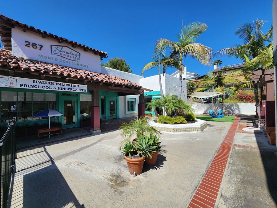 Villa Encinitas Plaza