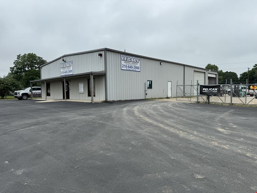 Industrial Warehouse With Highway 87 East & TX-161 Frontage