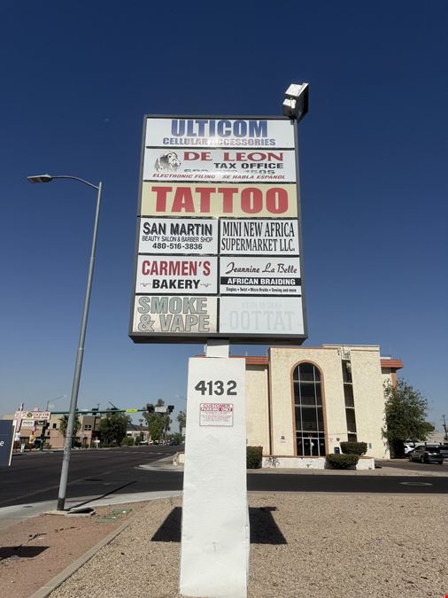Desert Valley Plaza