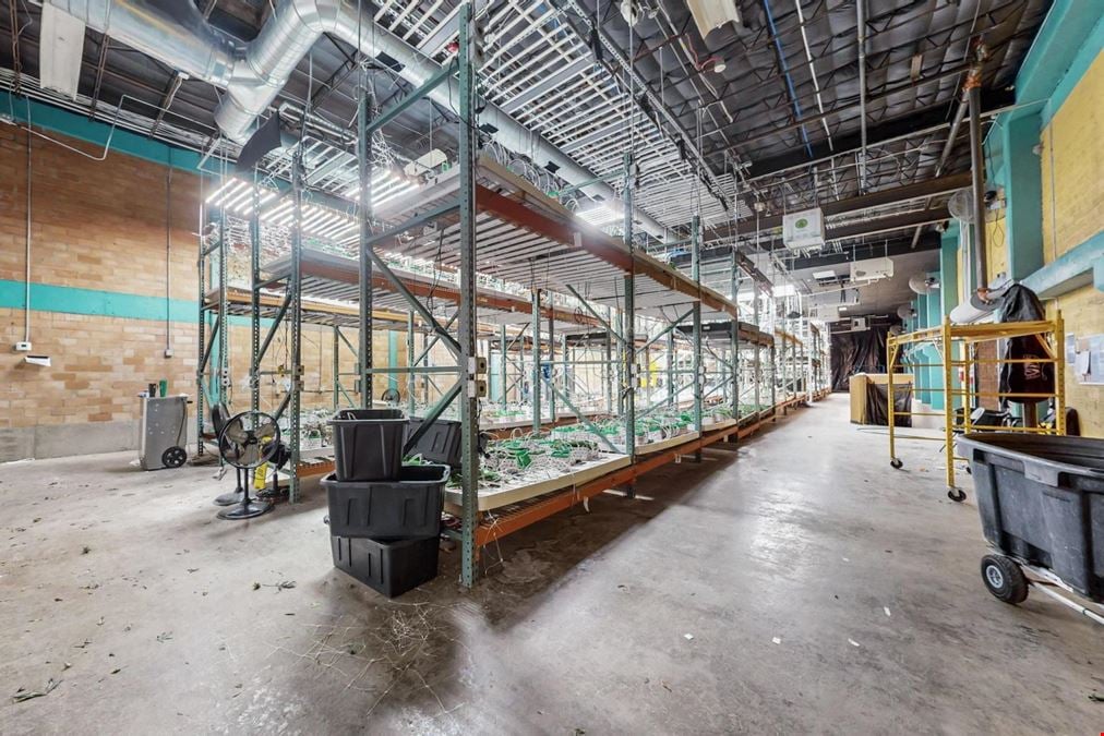 TWO SUITE WAREHOUSE WITH MEGA ELECTRICITY