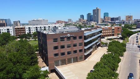 Preview of commercial space at 1612 Summit Ave