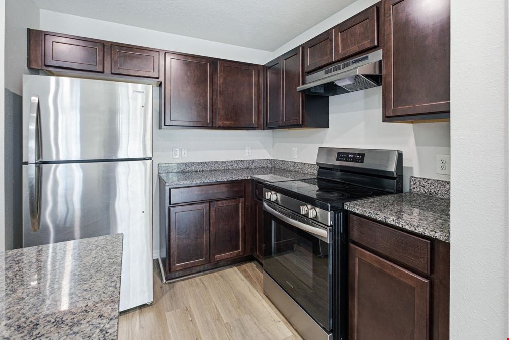 7368 Mailes Ct Units 101,102,201,202