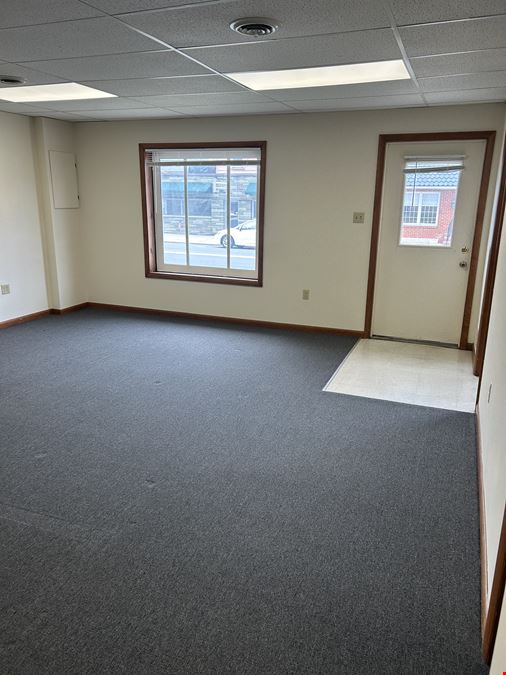 124 E Main St