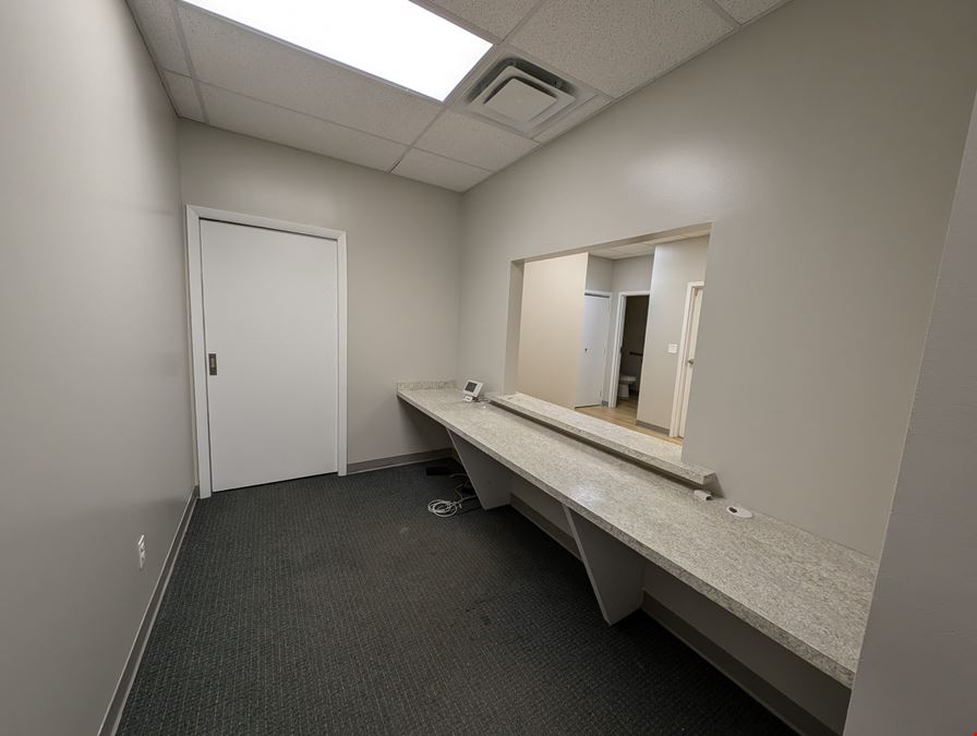 Evanston Ready-To-Go Office Space