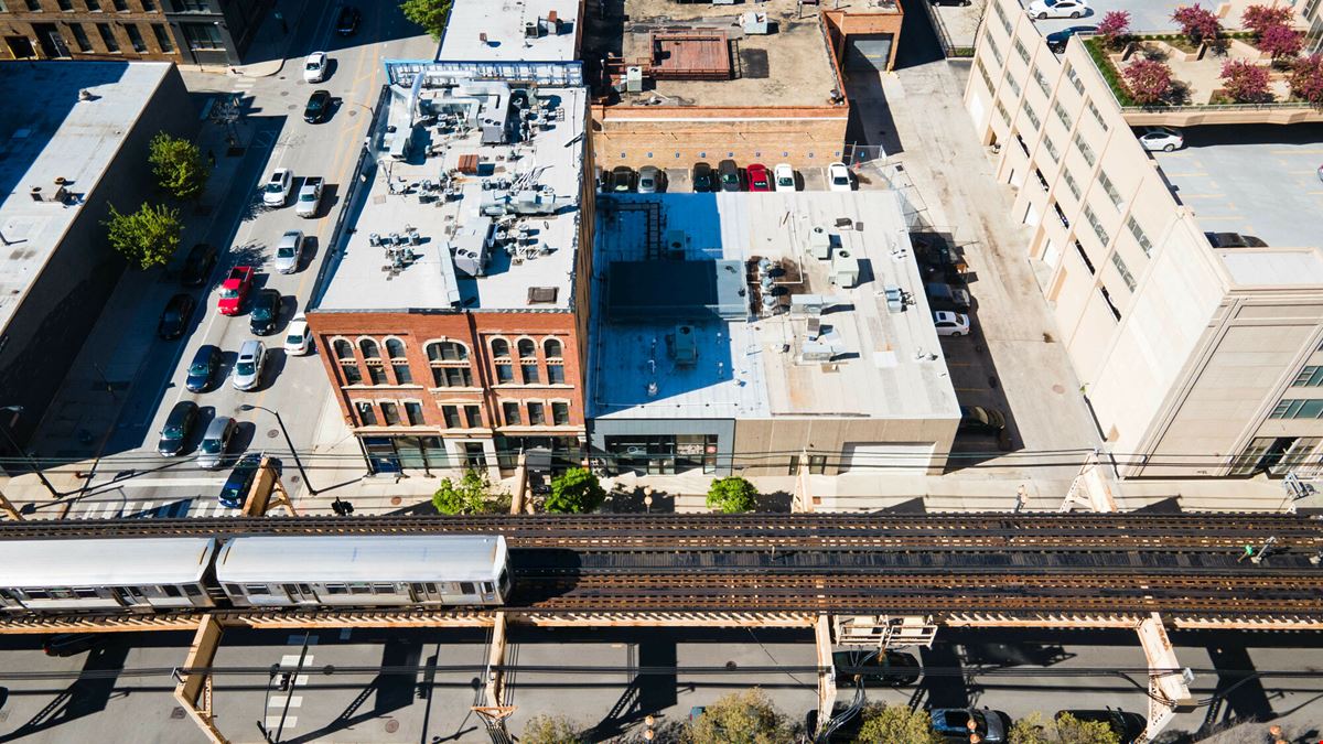 630 W Lake St