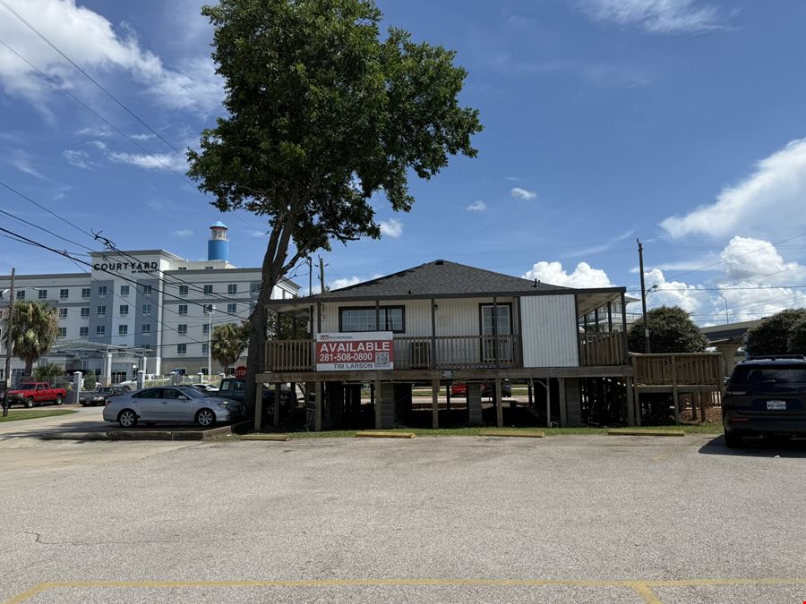 405 8th St, Kemah TX 77565- Office/Retail Opportunity