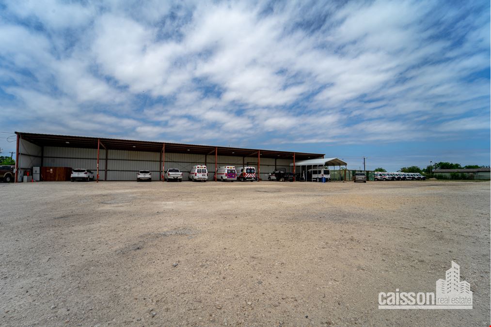 5127 Castroville Rd