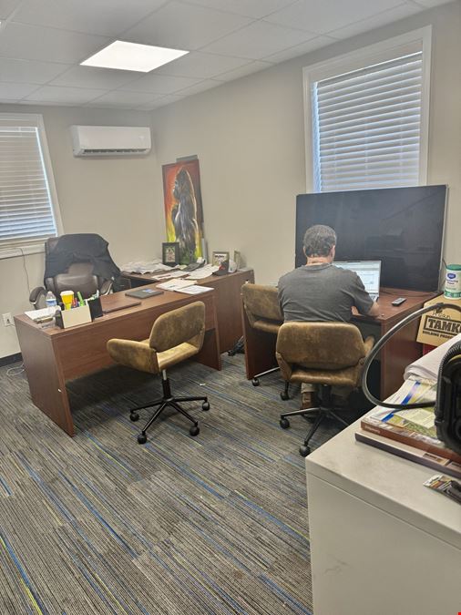 3 Bay Warehouse & Office for Lease