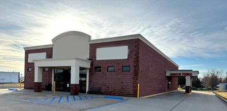 Preview of Retail space for Sale at 1007 W Business Us Highway 60