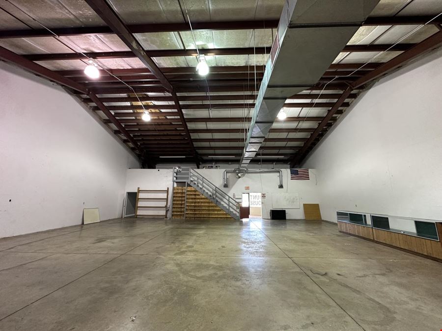 587 E. 53rd St