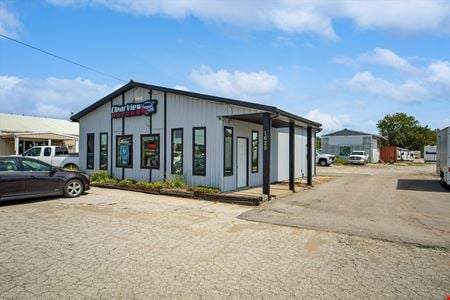 Preview of Retail space for Sale at 1625 S Ankeny Blvd