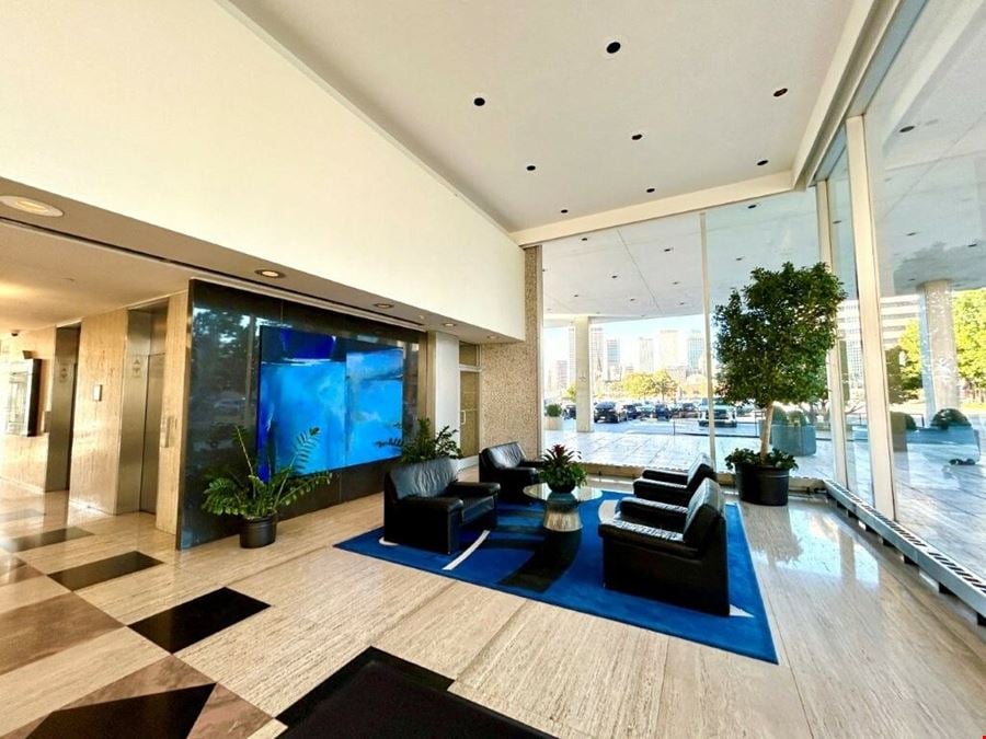 1350 S. Boulder Ave. W. - International Plaza - Office