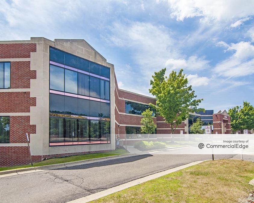 Square Lake Office Park II
