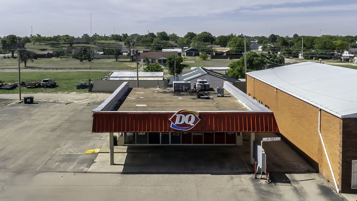 Freestanding Drive-Thru Restaurant Building in Olton, TX