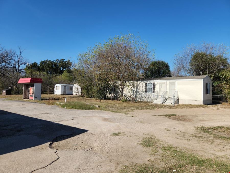 4423 E Houston | San Antonio, TX 78220