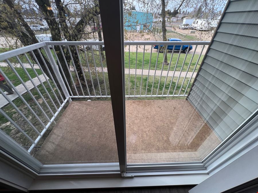 Camrose 6-Plex