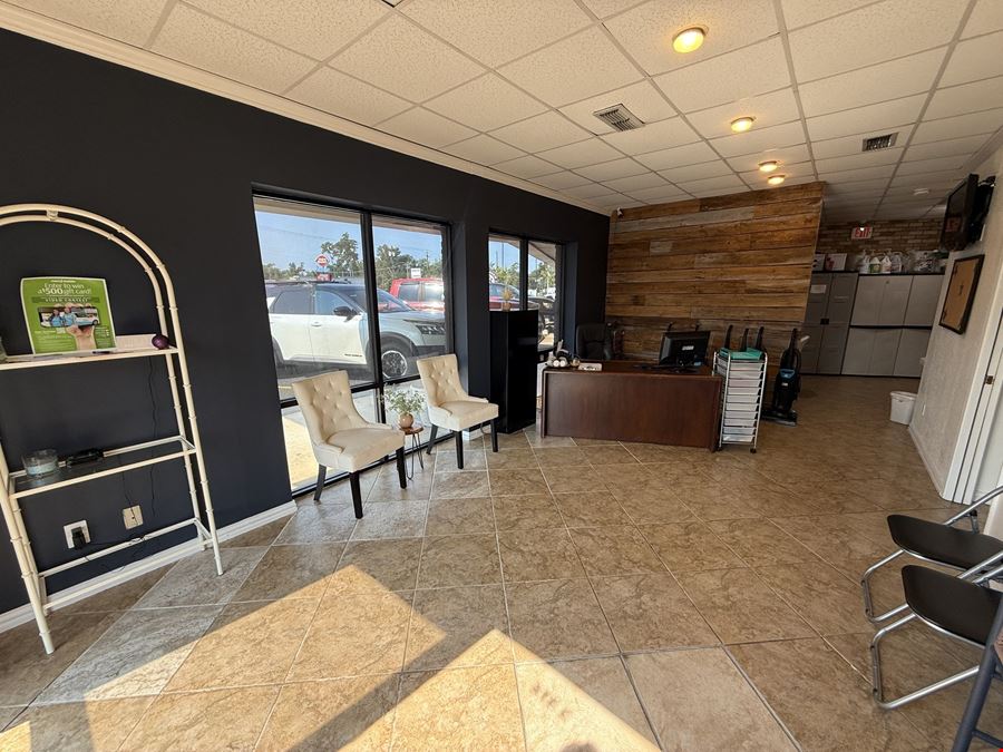 1816 E SE Loop 323