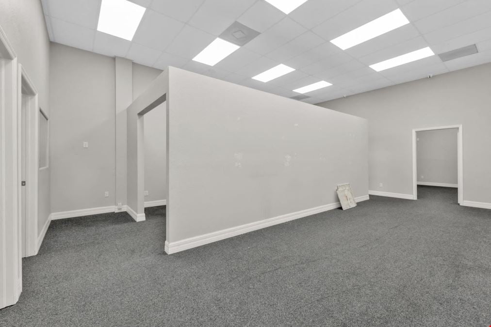 4694 Tamiami Trail