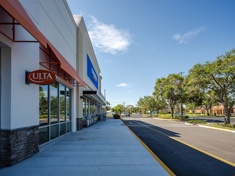 Shoppes of Victoria Square