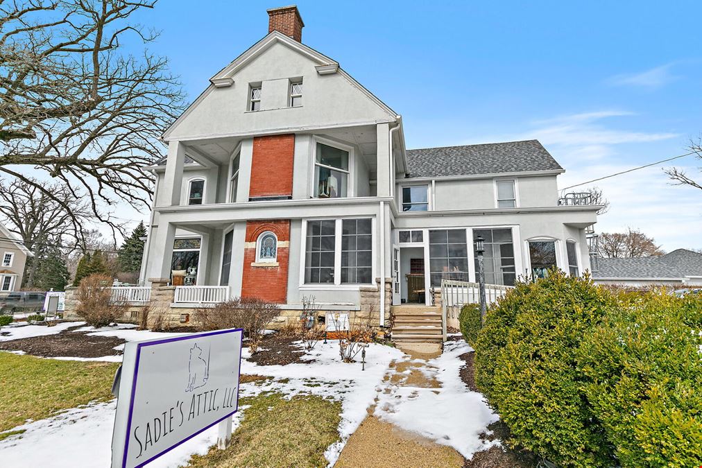 303 N Main St